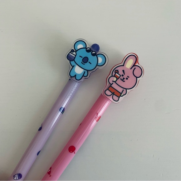 BT21 Koya & Cooky Acrylic Figure Pen Set - Picture 1 of 4